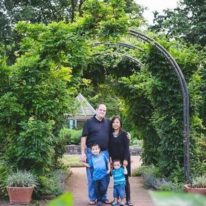 Meet your Posher, Avikho